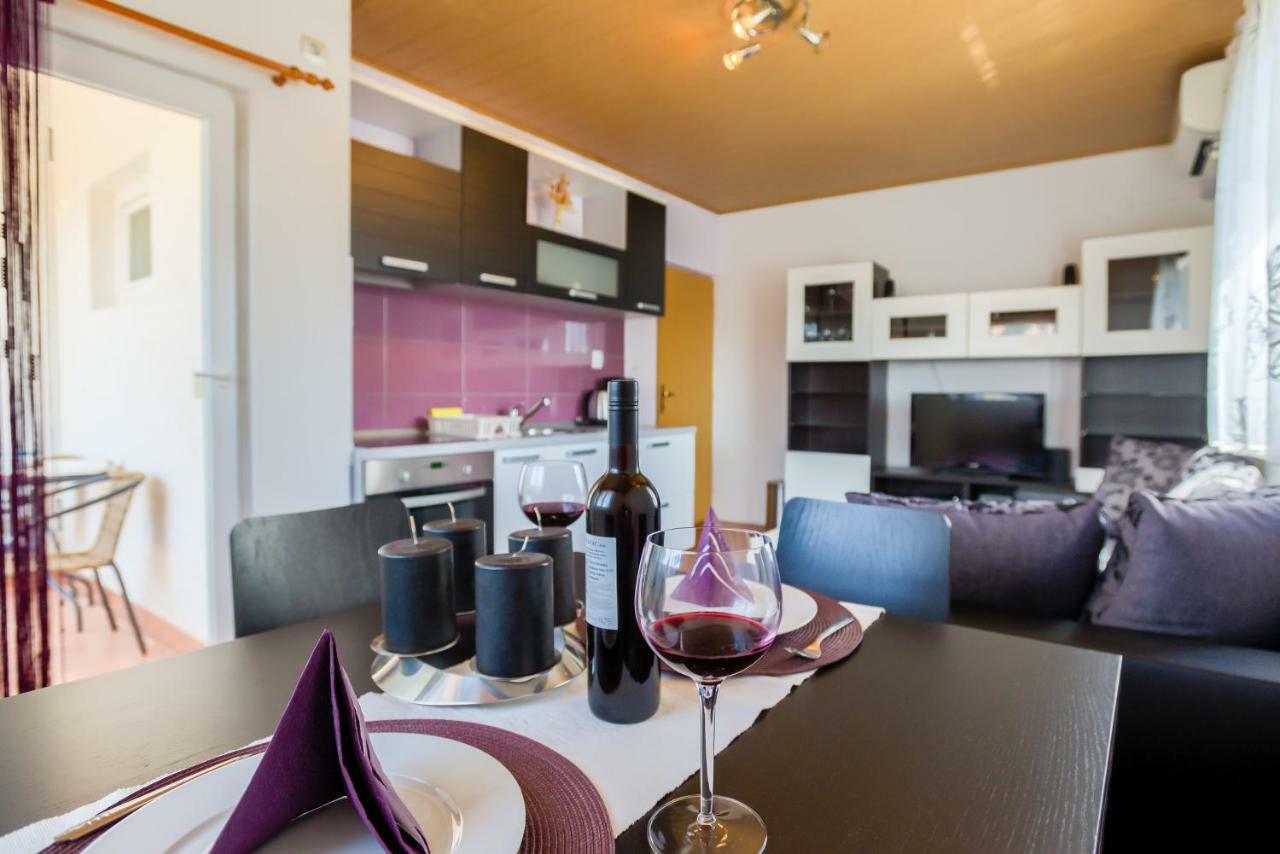 Apartment Monica Ližnjan エクステリア 写真