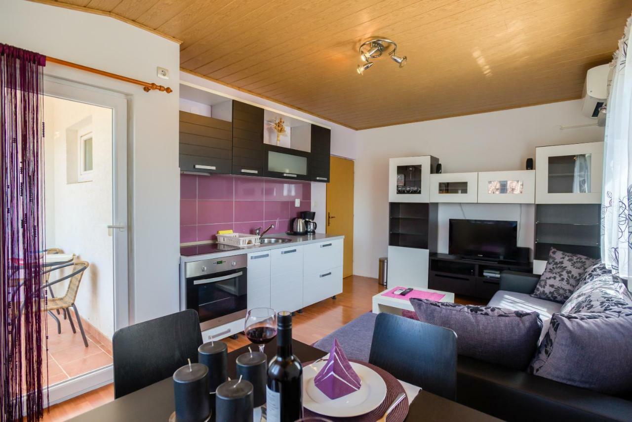 Apartment Monica Ližnjan エクステリア 写真